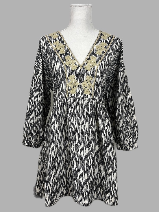 Zara Dresses & Skirts - Zara LargeV-Neck Embroidered Tunic Dress
